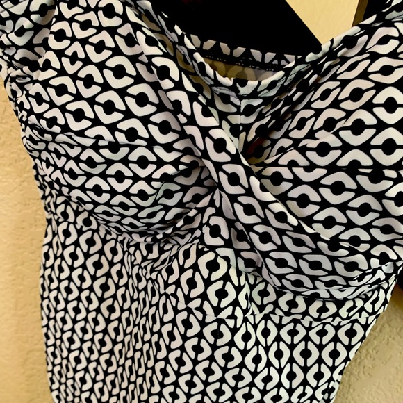 Alisha Levine one piece swimsuit - Picture 1 of 4